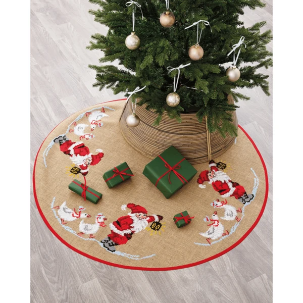 Santa and Geese Ø125 cm