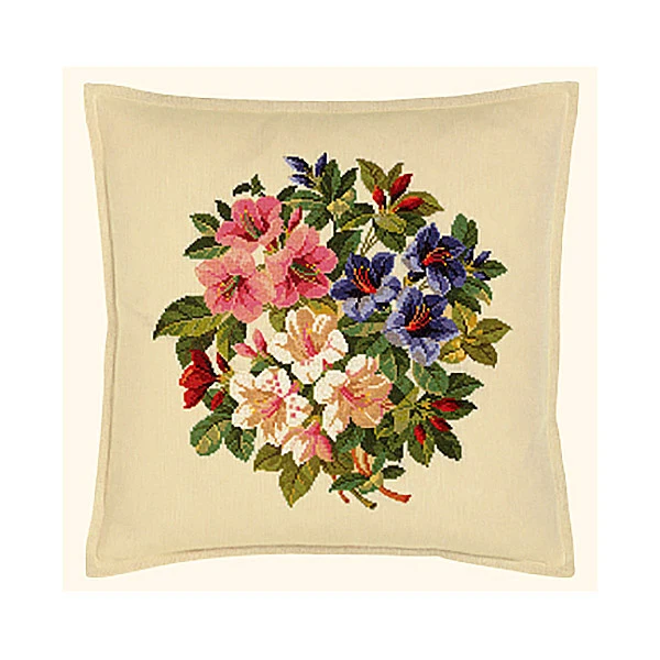 Embroidery kit Cushion Lily