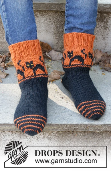 Dancing Bunny Socks / DROPS Children 41-34 - Free knitting patterns by  DROPS Design