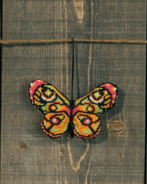 Embroidery Kit Butterfly Green Pink m 053/99