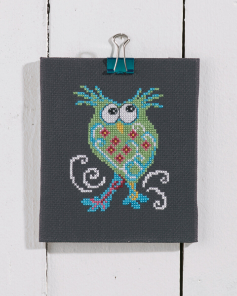 Embroidery Kit Green owl 11 x 13 cm / 4 x 5 in