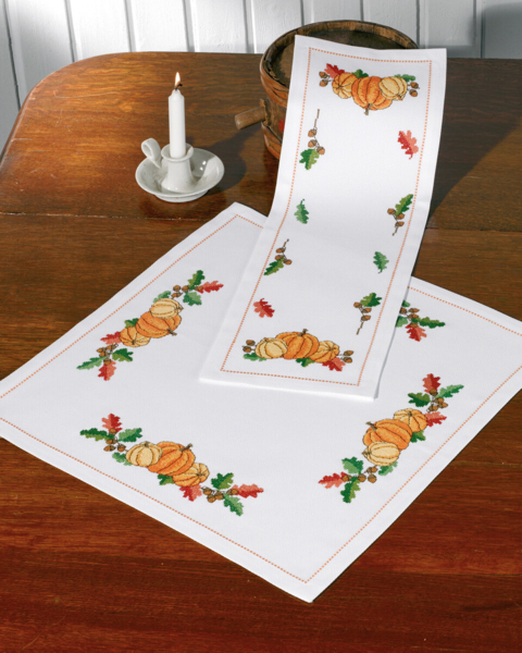 Embroidery Kit Pumpkin and Acorn 56 x 56 cm / 22 x 22 in