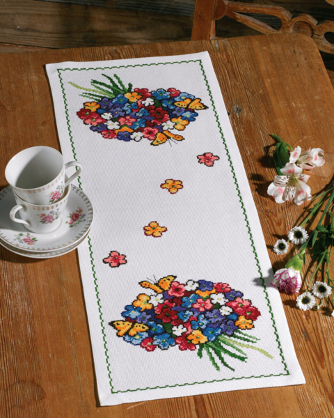 Embroidery Kit Flower Bouquet 23 x 60 cm / 9.06 x 23.62 in