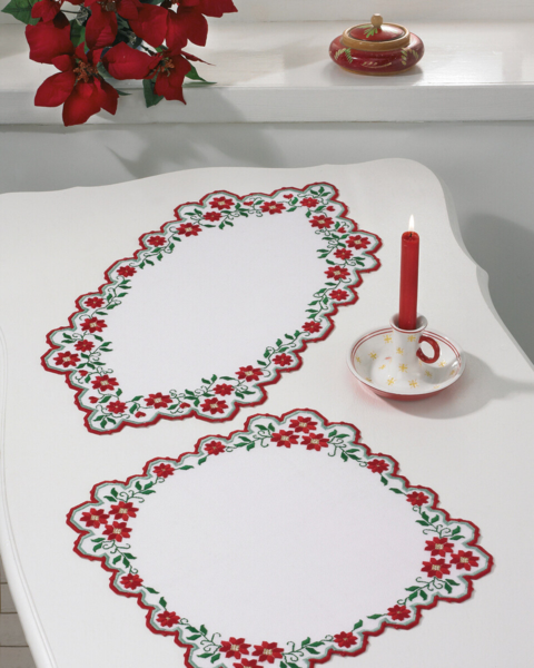 Embroidery Kit Christmas Roses 31 x 61 cm / 12 x 24 in