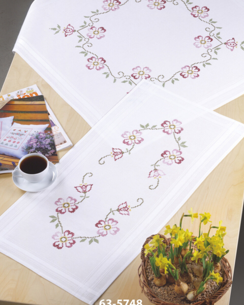 Embroidery Kit Rosa flowers xxx 40 x 80 cm / 15.75 x 31.50 in