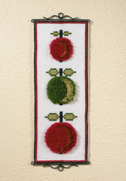 Embroidery Kit 3 apples 5123/30x2 30 x 76 cm / 11.81 x 29.92 in