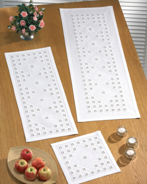 Embroidery Kit Hardanger 37 x 103 cm / 14.57 x 40.55 in