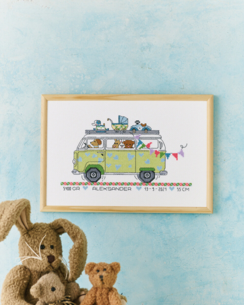 Embroidery Kit The Boy Bus R5799 30 x 20 cm / 11.81 x 7.87 in