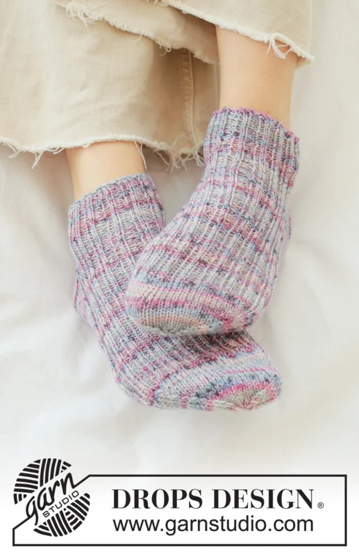 265-28 Purple Pop Socks by DROPS Design