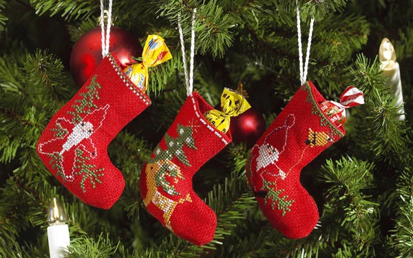 Embroidery kit Christmas stockings Red, 3 pcs