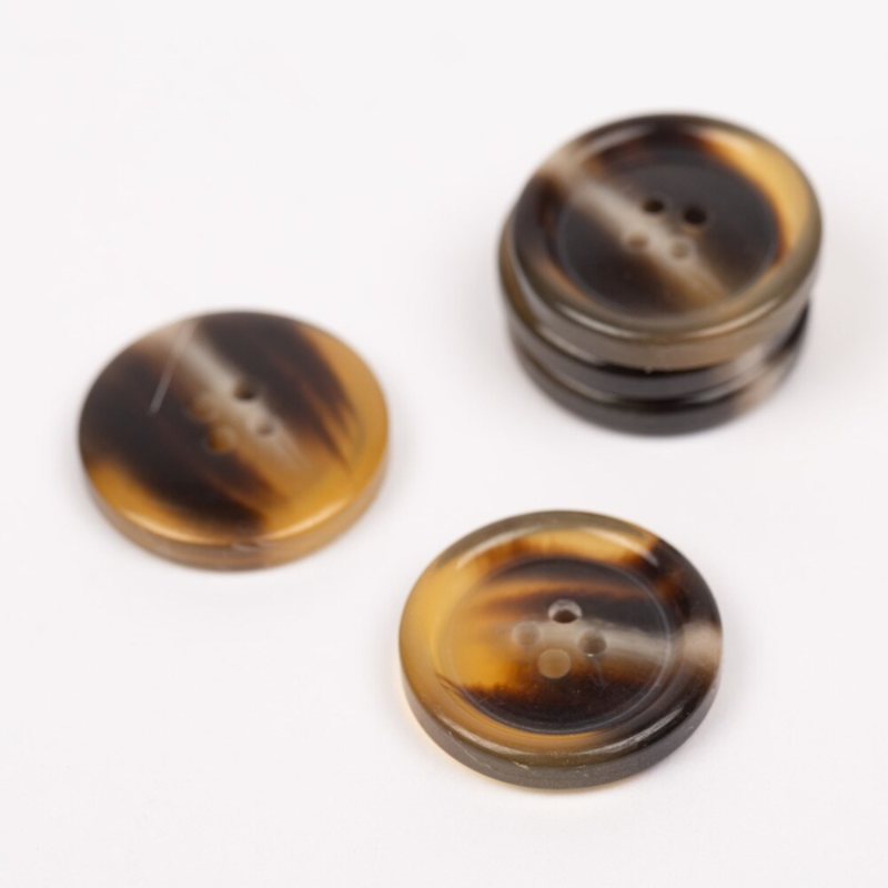 DROPS Imitated Horn (Caramel), Button, 23 mm (No. 710)