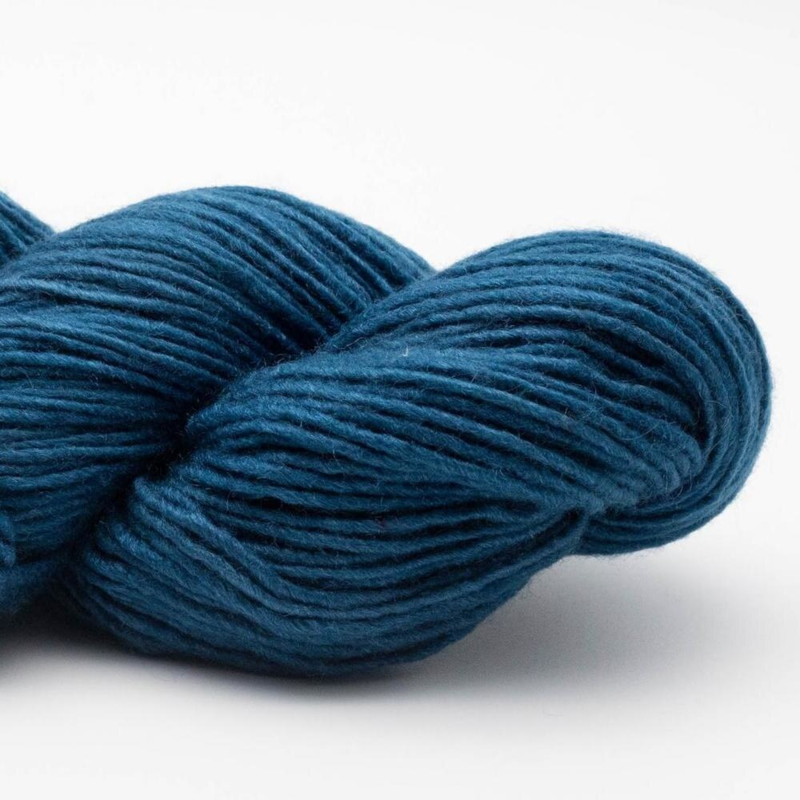 Manos del Uruguay Silk Blend Solid Handdyed 3036 Mallard