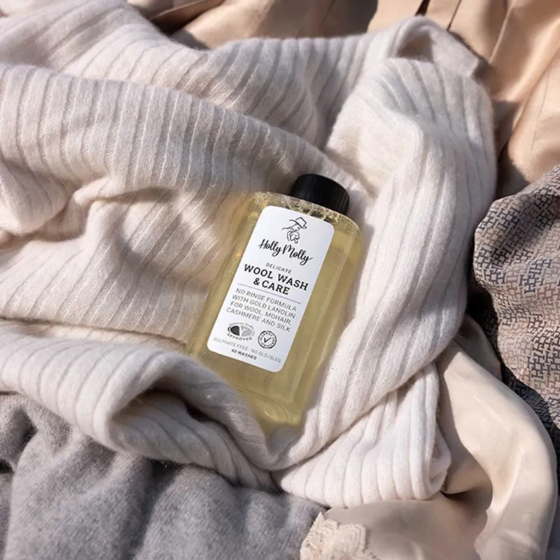Holly Molly Delicate Wool Wash 300ml – 1 pc