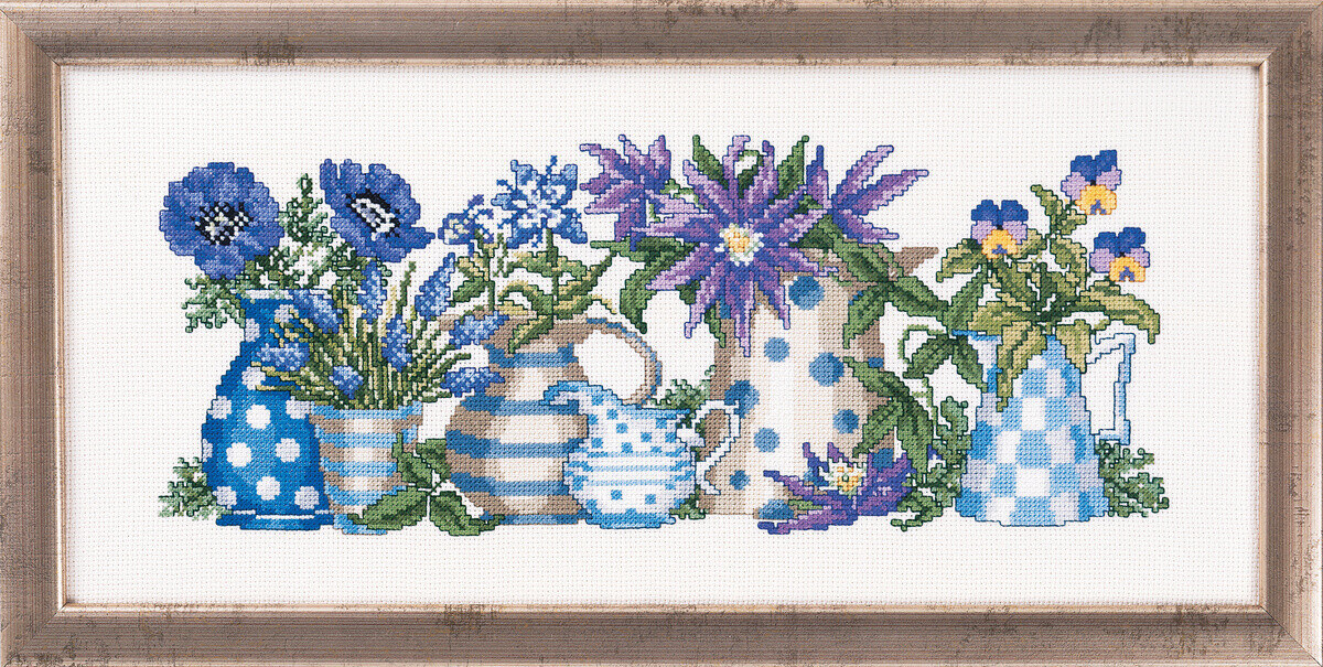 Embroidery Kit Blue flowers 38 x 17 cm / 15 x 7 in R5355