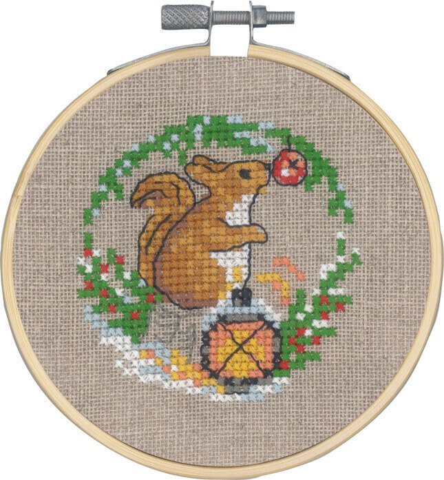 Embroidery Kit Squirrel w/5810/10 10Ø / 10 in dia.