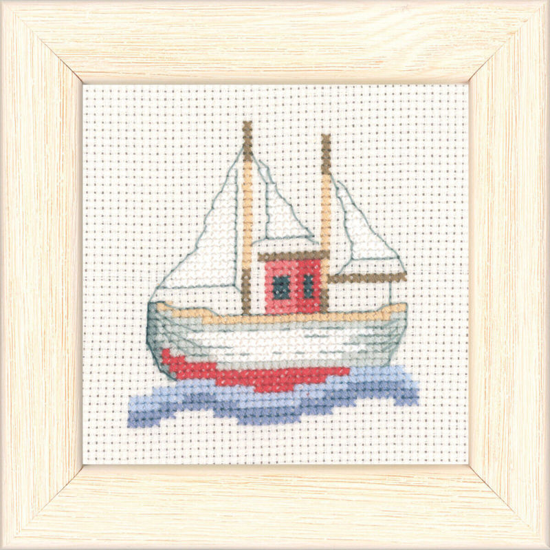 Embroidery Kit Fishing Boat 9 x 9 cm / 4 x 4 in R5376