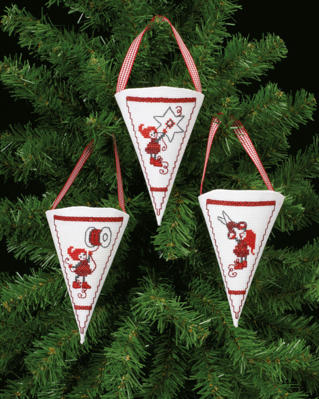 Embroidery Kit Active Elves 10 x 13 cm / 3.94 x 5.12 in