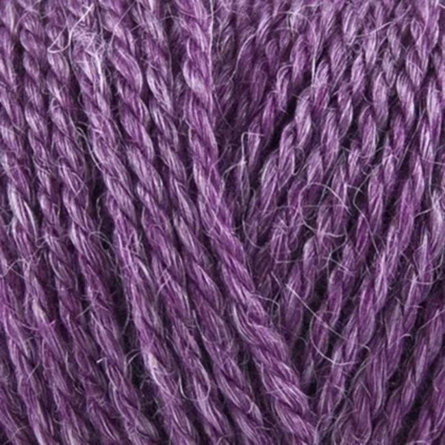 Onion No.4 Organic Wool+Nettles 819 Purple