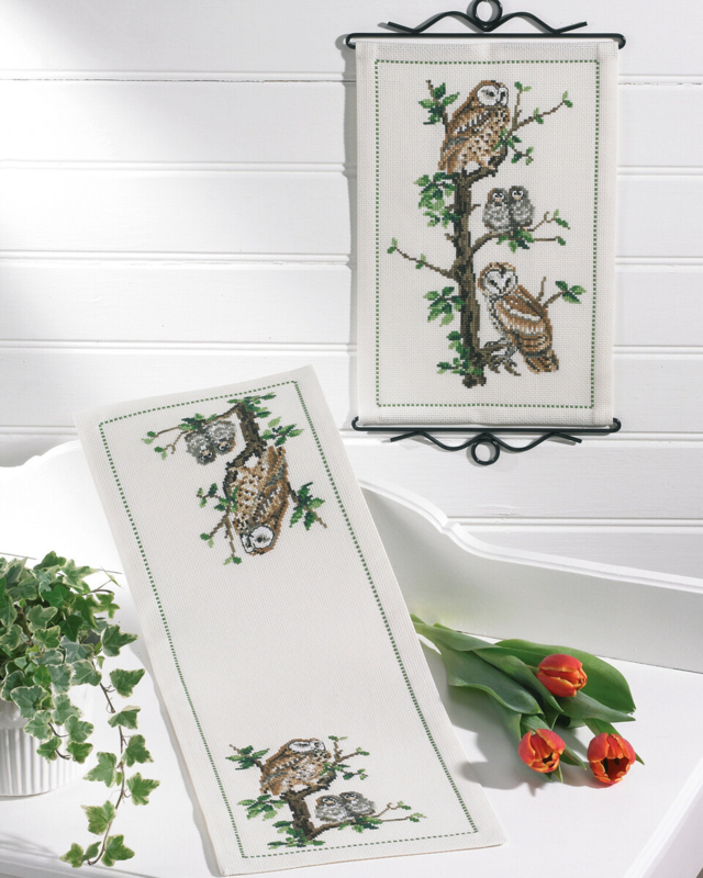 Embroidery Kit Owl Family 22 x 66 cm / 9 x 26 in