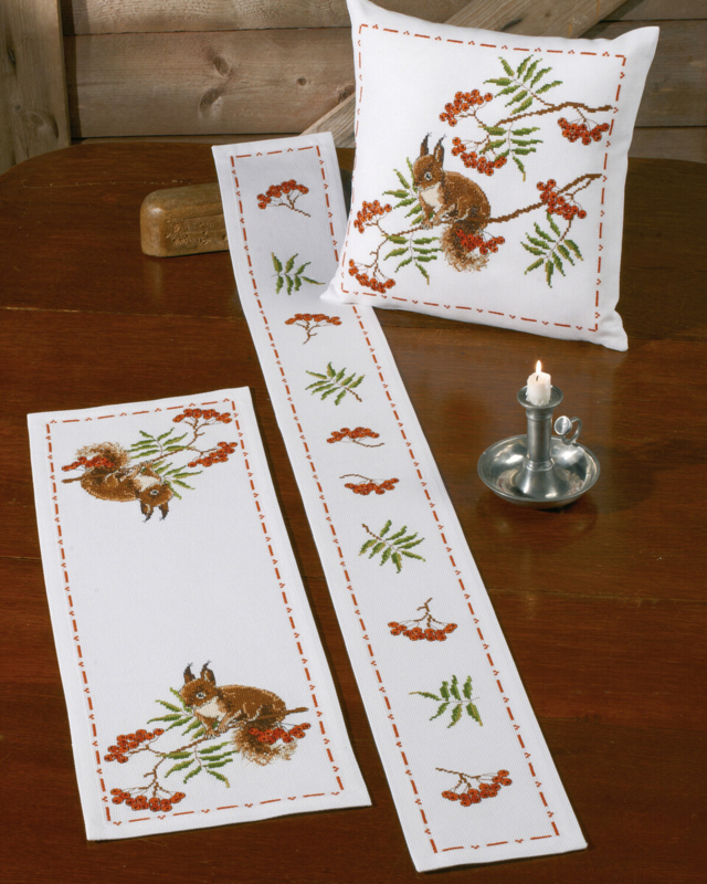 Embroidery Kit Rowanberry 24 x 68 cm / 9 x 27 in