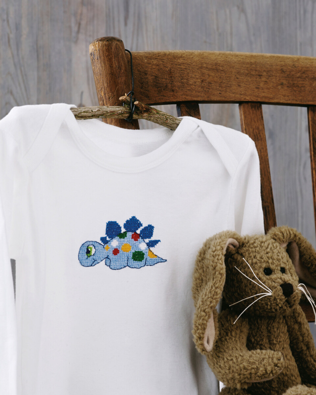 Embroidery Kit Dino 7 x 9 cm / 2.76 x 3.54 in