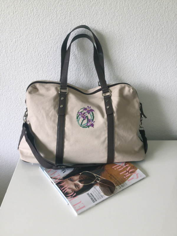 Embroidery Kit Flowers purple 7 x 9 cm / 2.76 x 3.54 in