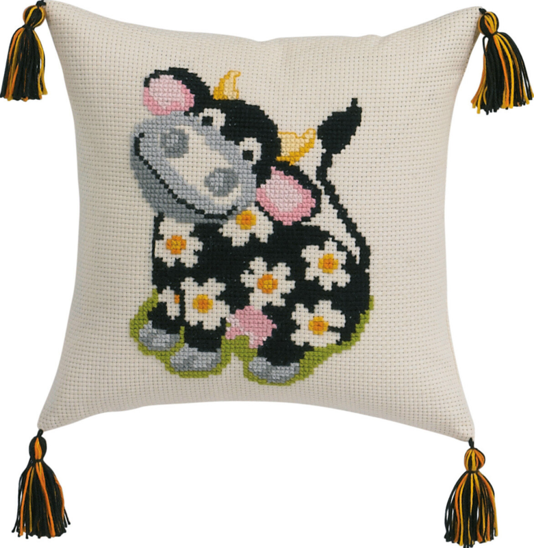 Embroidery Kit Cow 30 x 30 cm / 11.81 x 11.81 in
