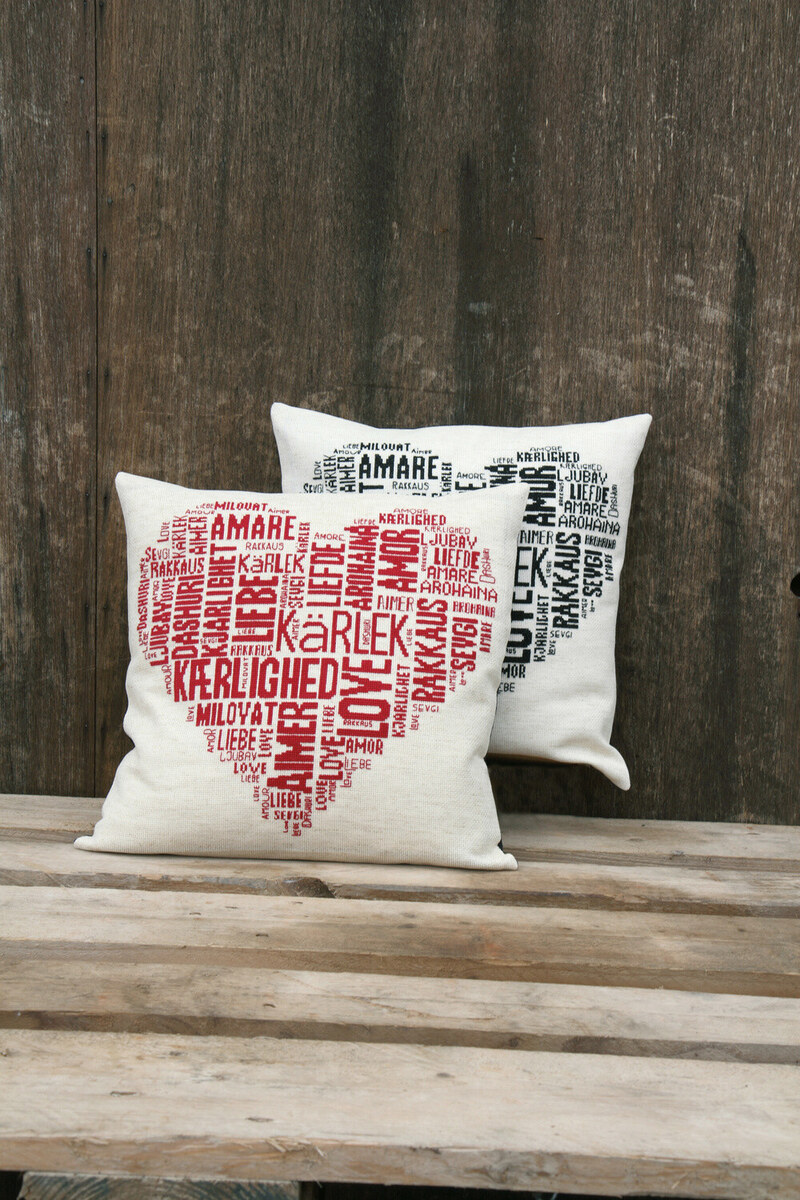 Embroidery Kit Love red 39 x 39 cm / 15.35 x 15.35 in