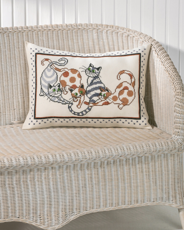 Embroidery Kit Cat Pillow 58 x 40 cm / 23 x 16 in
