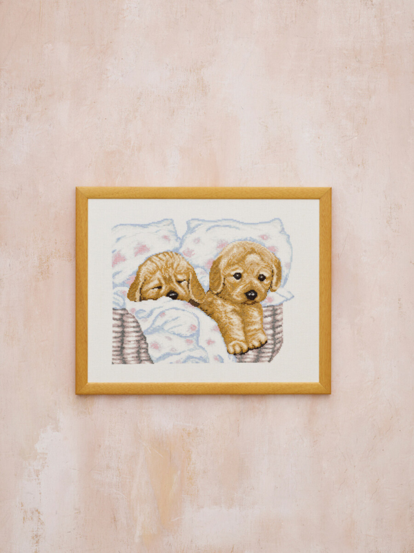 Embroidery Kit Puppies in a Basket R5677 43 x 34 cm / 17 x 13 in