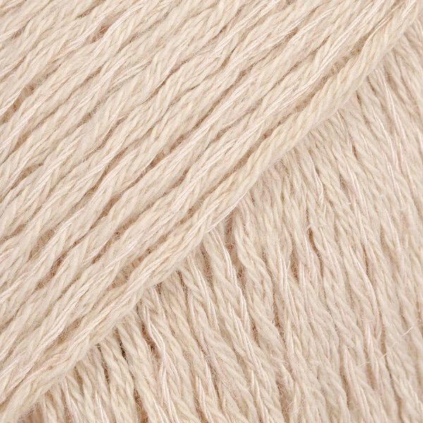 DROPS Belle 03 Light beige