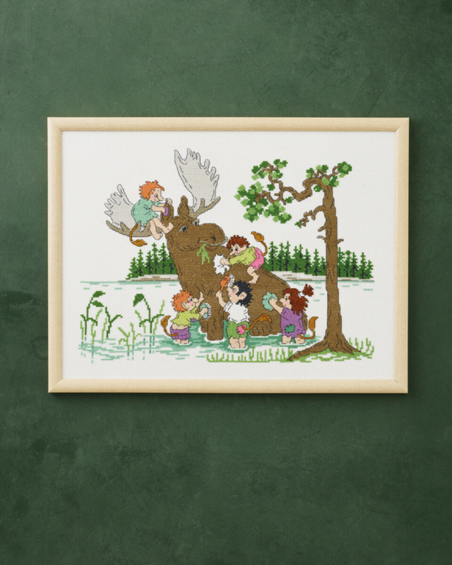 Embroidery Kit Moose Wash 40 x 30 cm / 15.75 x 11.81 in