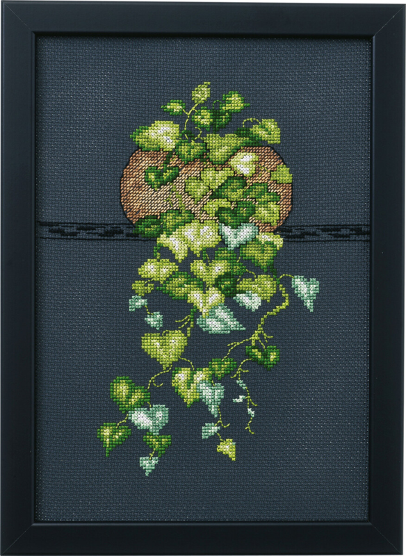 Embroidery Kit Heart Leaf Philo. 20 x 29 cm / 8 x 11 in