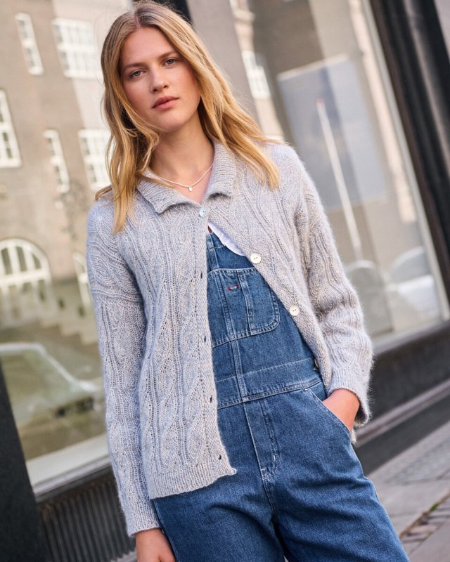 Model 23 – Nordic Knits 3: Top-Down-Cardigan