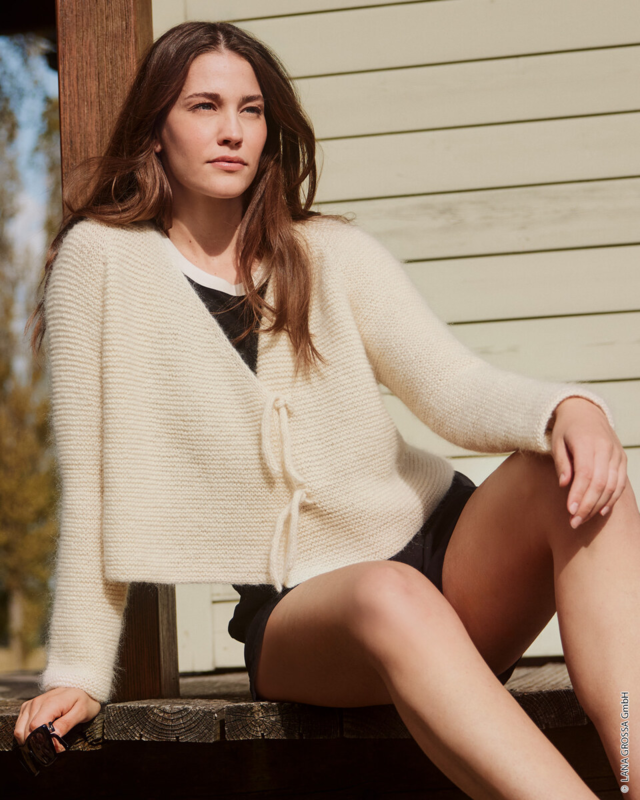 9231016_M1 Model 01 – Lookbook 16: Raglan Cardigan