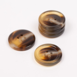 DROPS Imitated Horn (Caramel), Button, 18 mm (No. 709)