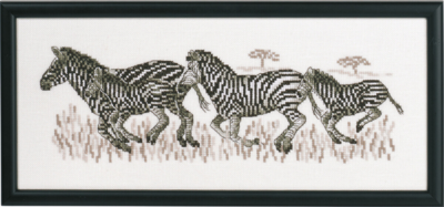 Embroidery Kit Zebras R5496 36 x 15 cm / 14 x 6 in