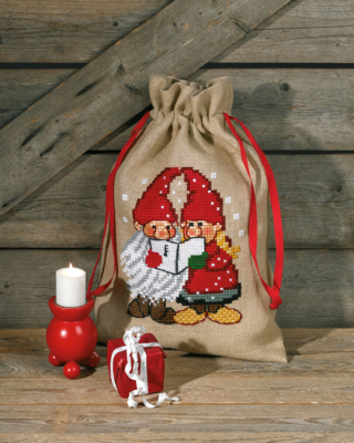 Embroidery Kit Christmas sack with singing elves 39 x 55 cm / 15.35 x 21.65 in
